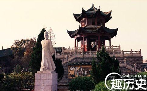 唐代诗人白居易被称为什么 白居易简介生平资料